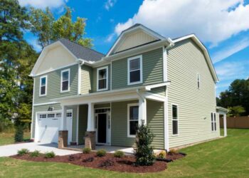Alside Siding Review: 2025 Costs, Siding Options, and Features